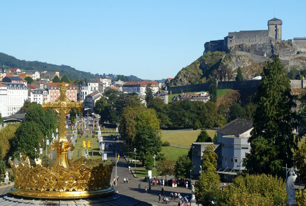 COUVREUR SUR LOURDES 65 ENTREPRISE DE COUVERTURE LOURDES 65